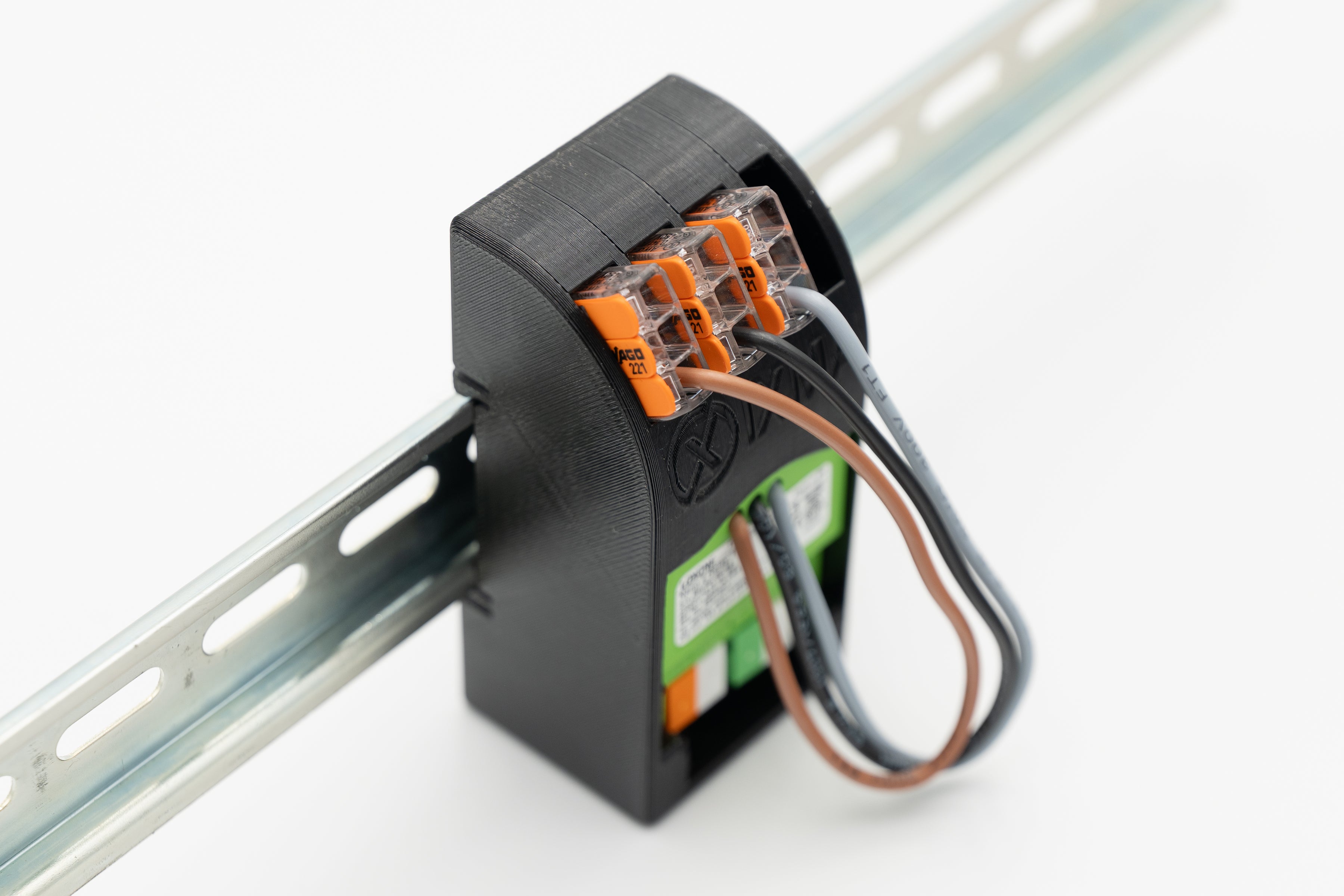 REG Adapter für Nano2Relay