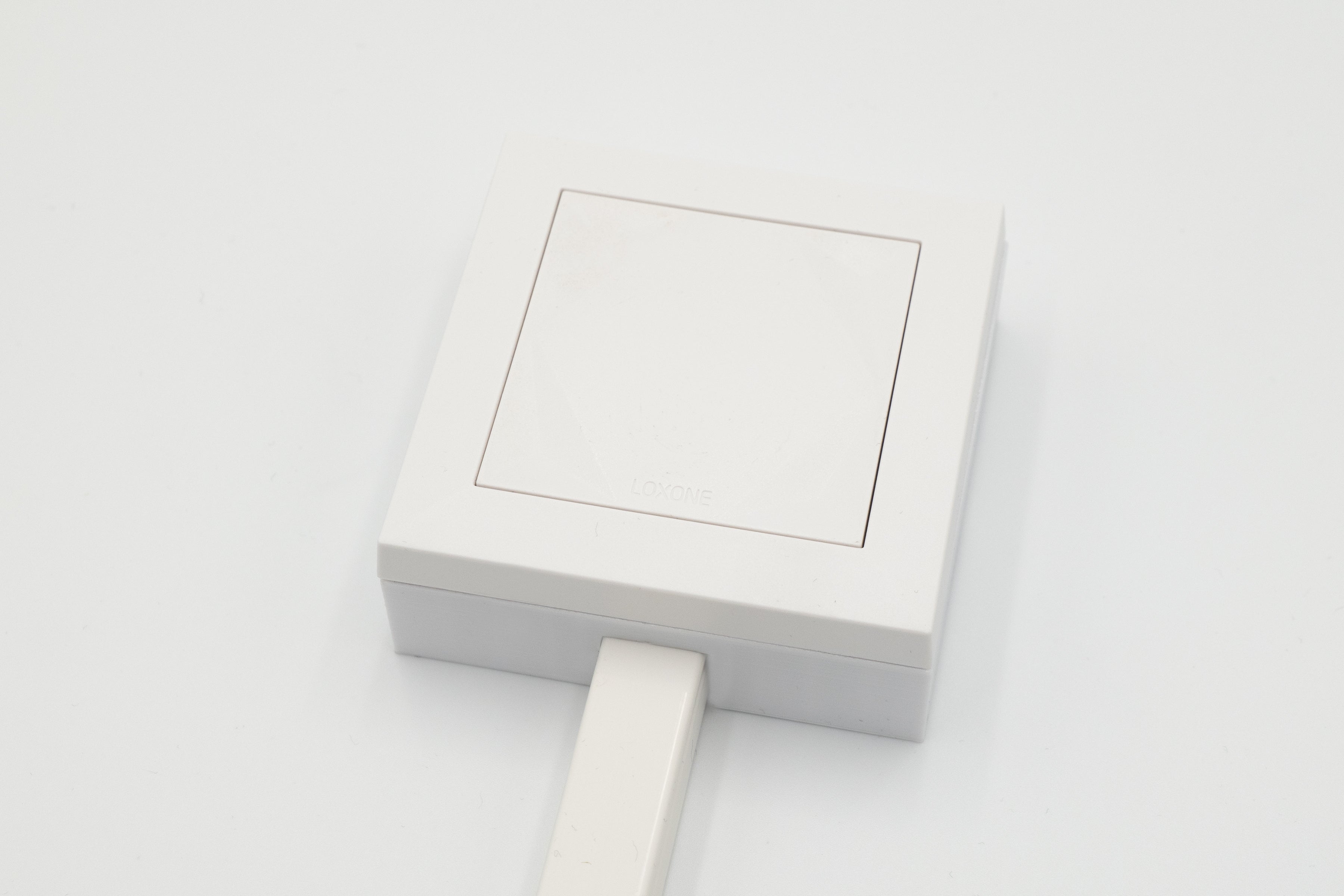 Aufputzadapter für Loxone Touch