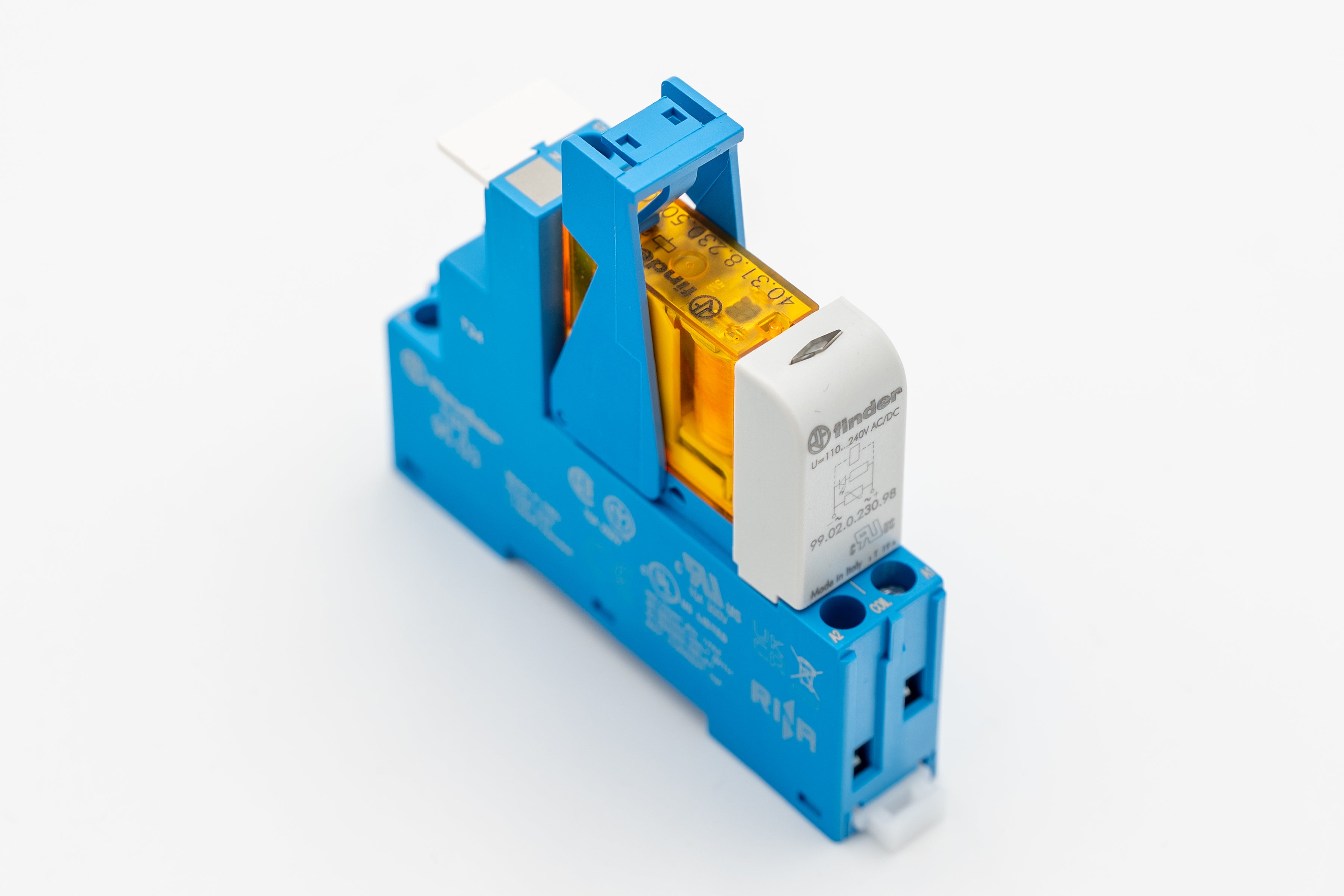 Finder Koppelrelais für 230V (z.B. Bewegungsmelder auf 24V Loxone Eingang)